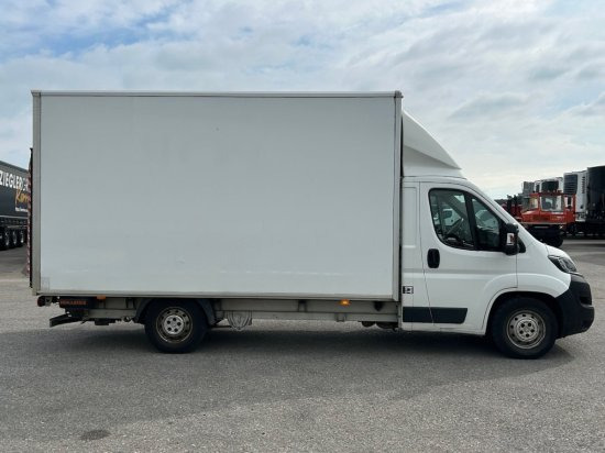 Peugeot Boxer, Koffer mit Hebebühne/LBW - Box van: picture 4 Peugeot Boxer, Koffer mit Hebebühne/LBW - Box van: picture 4
