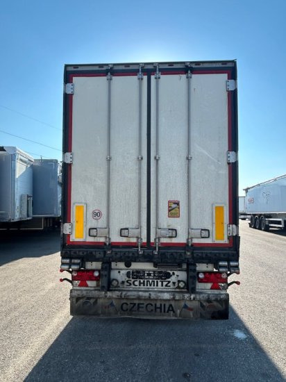 Schmitz SCB S3B, Rohrbahnen, Fleischbahnen, Schmitz Aggregat Liftachse - Isothermal semi-trailer: picture 3 Schmitz SCB S3B, Rohrbahnen, Fleischbahnen, Schmitz Aggregat Liftachse - Isothermal semi-trailer: picture 3