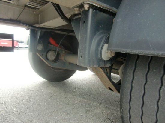 Walking floor semi-trailer Schwarzmüller Liftachse, Funk, Stahlboden!!! SAF-Achsen ,2 Stück 11 mm Boden: picture 10 Walking floor semi-trailer Schwarzmüller Liftachse, Funk, Stahlboden!!! SAF-Achsen ,2 Stück 11 mm Boden: picture 10