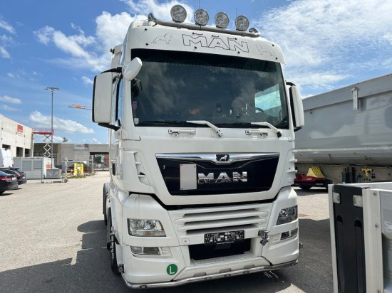 MAN TGX 18.460 XXL Intarder, Standklima, Automatik, EURO 6, Motorschaden/Engine Damage - Tractor unit: picture 2 MAN TGX 18.460 XXL Intarder, Standklima, Automatik, EURO 6, Motorschaden/Engine Damage - Tractor unit: picture 2