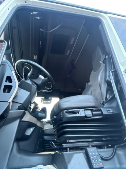 Tractor unit MAN TGX 18.510 4x2, E6, Intarder, FULL-AIR, BIG Display, Leather: picture 12