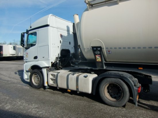 Mercedes-Benz Actros 1845, MP4 - Tractor unit: picture 5 Mercedes-Benz Actros 1845, MP4 - Tractor unit: picture 5