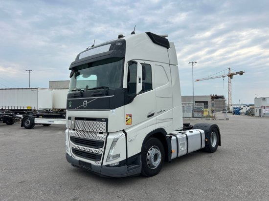 Volvo FH 500 EURO 6, I-Shift, Globetrotter, Standklima - Tractor unit: picture 1 Volvo FH 500 EURO 6, I-Shift, Globetrotter, Standklima - Tractor unit: picture 1