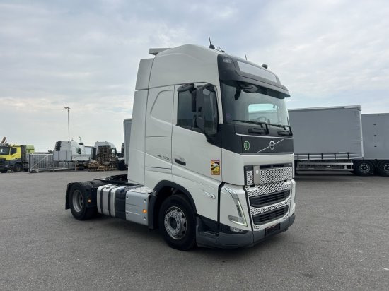 Volvo FH 500 EURO 6, I-Shift, Globetrotter, Standklima - Tractor unit: picture 3 Volvo FH 500 EURO 6, I-Shift, Globetrotter, Standklima - Tractor unit: picture 3