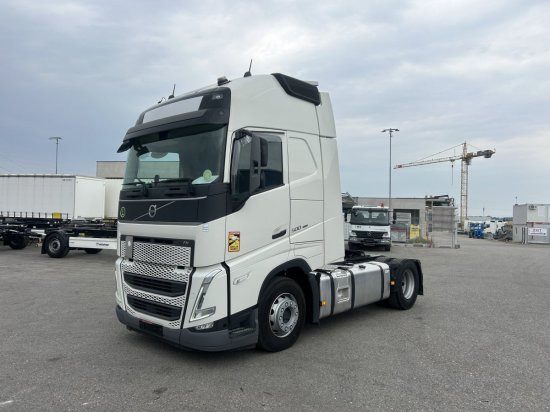 Volvo FH 500 EURO 6, I-Shift, Globetrotter, Standklima - Tractor unit: picture 1 Volvo FH 500 EURO 6, I-Shift, Globetrotter, Standklima - Tractor unit: picture 1