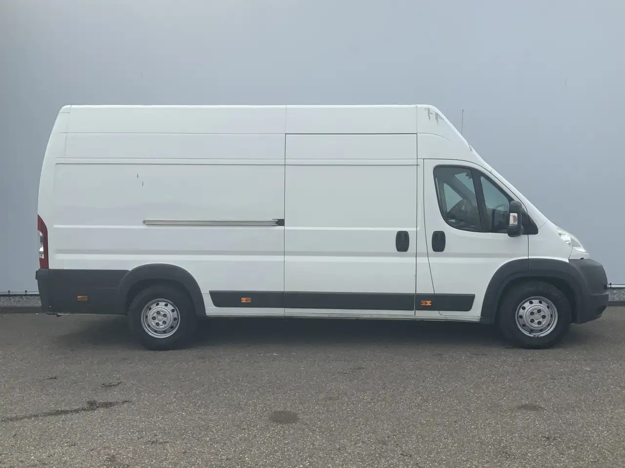 Panel van Citroen Jumper 35 2.2 HDI L4H3 Maxi (motor lampje brand !!) Airco: picture 10 Panel van Citroen Jumper 35 2.2 HDI L4H3 Maxi (motor lampje brand !!) Airco: picture 10