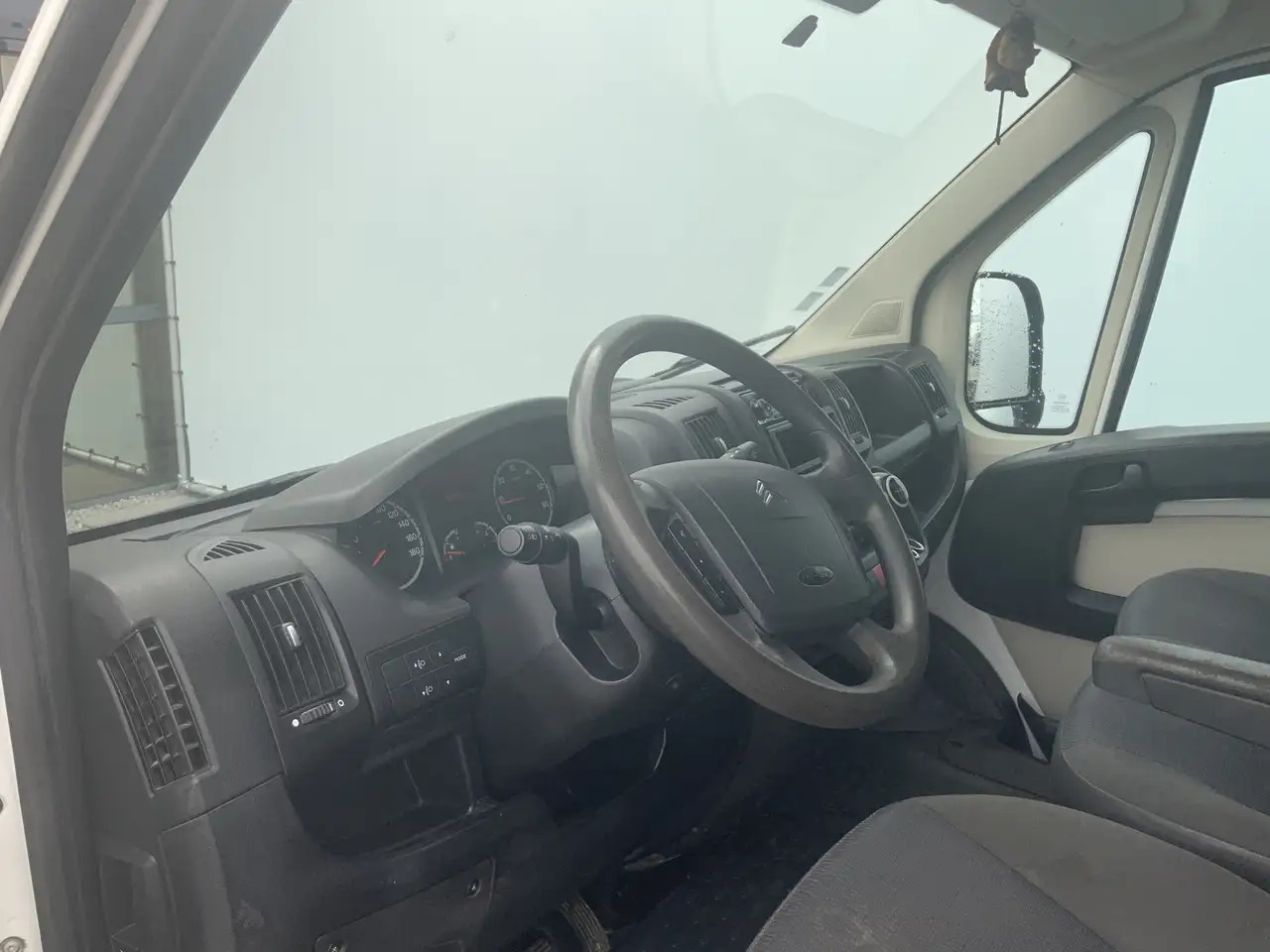 Panel van Citroen Jumper 35 2.2 HDI L4H3 Maxi (motor lampje brand !!) Airco: picture 6 Panel van Citroen Jumper 35 2.2 HDI L4H3 Maxi (motor lampje brand !!) Airco: picture 6