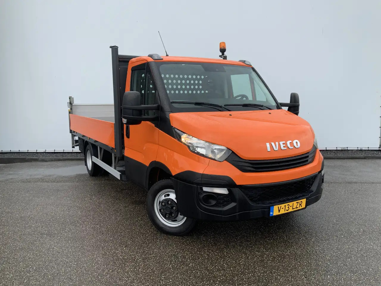 Flatbed van Iveco Daily 35C14 2.3 375 Pick Up & LaadLift Airco Navi Trekha: picture 23
