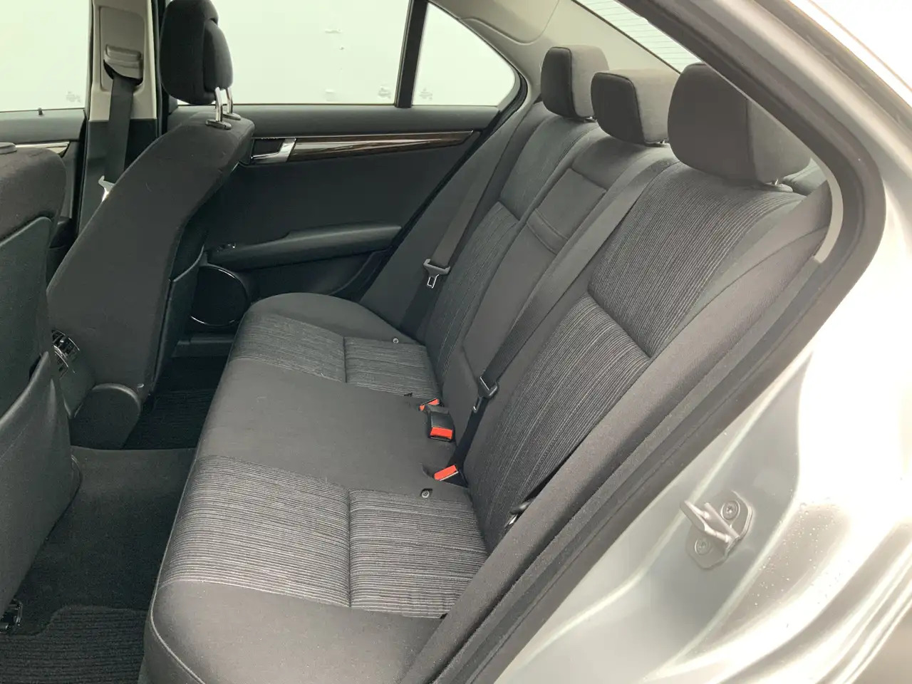 Mercedes-Benz C 200 K Elegance UNIEK ! Airco Compressor Alu Velg Euro - Sedan: picture 5 Mercedes-Benz C 200 K Elegance UNIEK ! Airco Compressor Alu Velg Euro - Sedan: picture 5