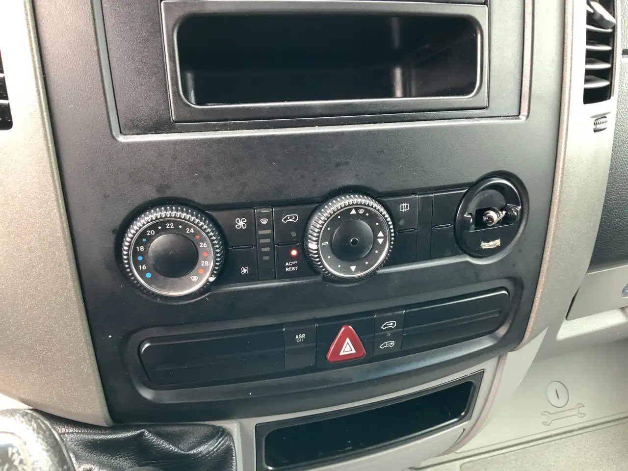 Panel van Mercedes-Benz Sprinter 213 2.2 CDI 325 L1H1 Airco Cruise Euro 4: picture 8