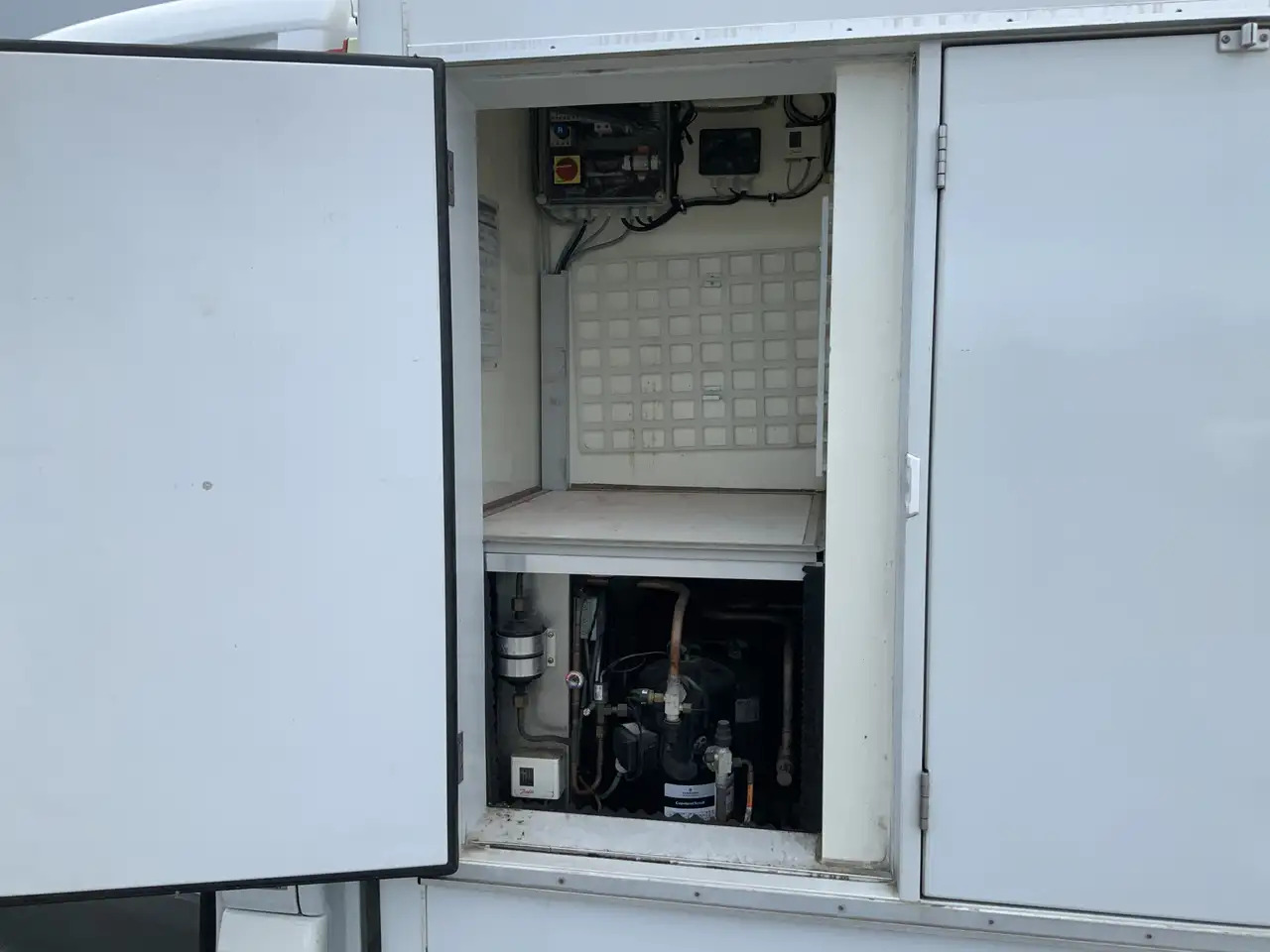 Refrigerated van Mercedes-Benz Sprinter 311 2.2 CDI 366 ijsAuto - 40 C. Deuren 10 Euro 6: picture 7