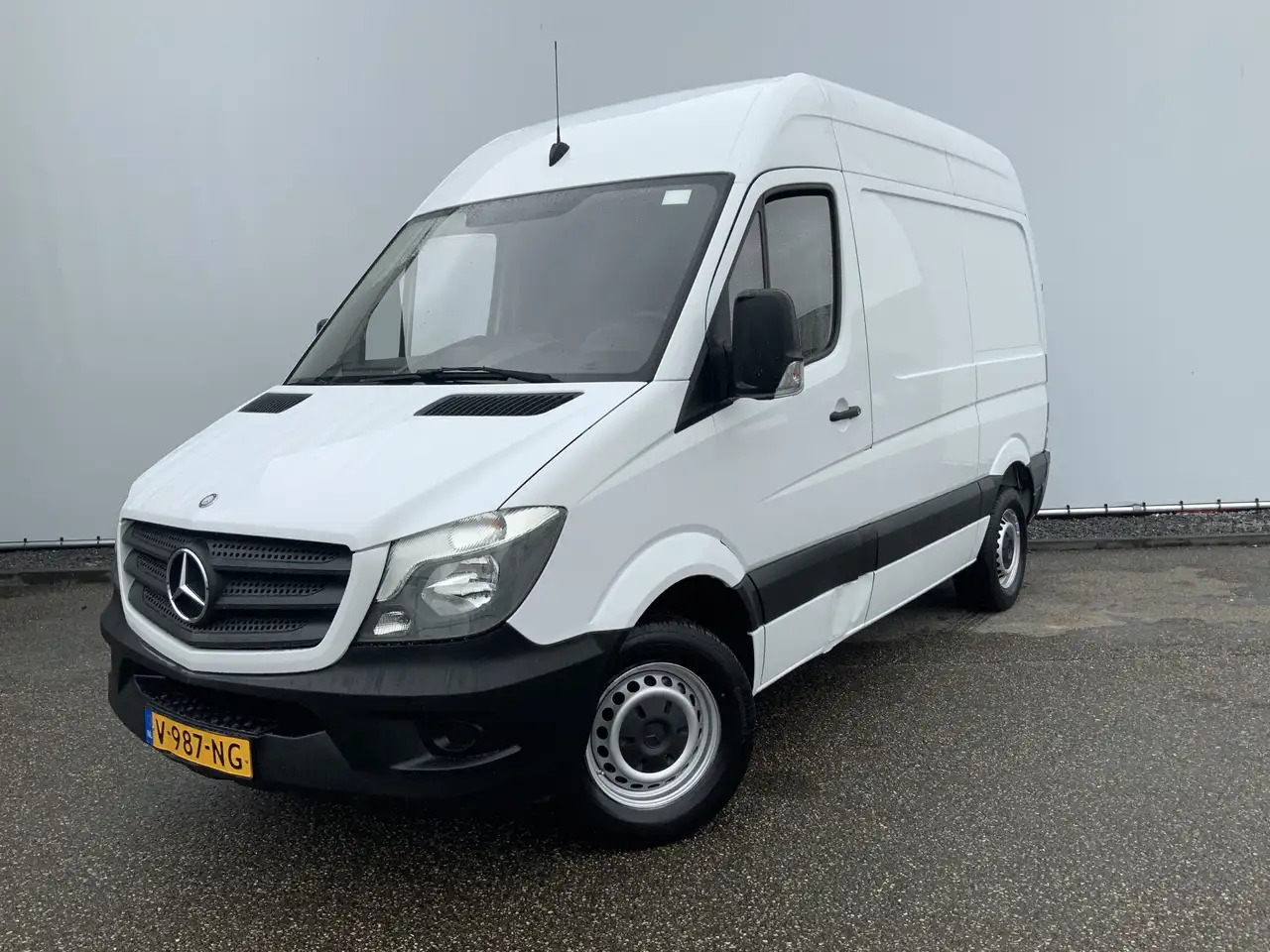 Mercedes-Benz Sprinter 313 2.2 CDI 325 L1 H2 Airco Cruise 3 Zits Trekhaak - Panel van: picture 1 Mercedes-Benz Sprinter 313 2.2 CDI 325 L1 H2 Airco Cruise 3 Zits Trekhaak - Panel van: picture 1