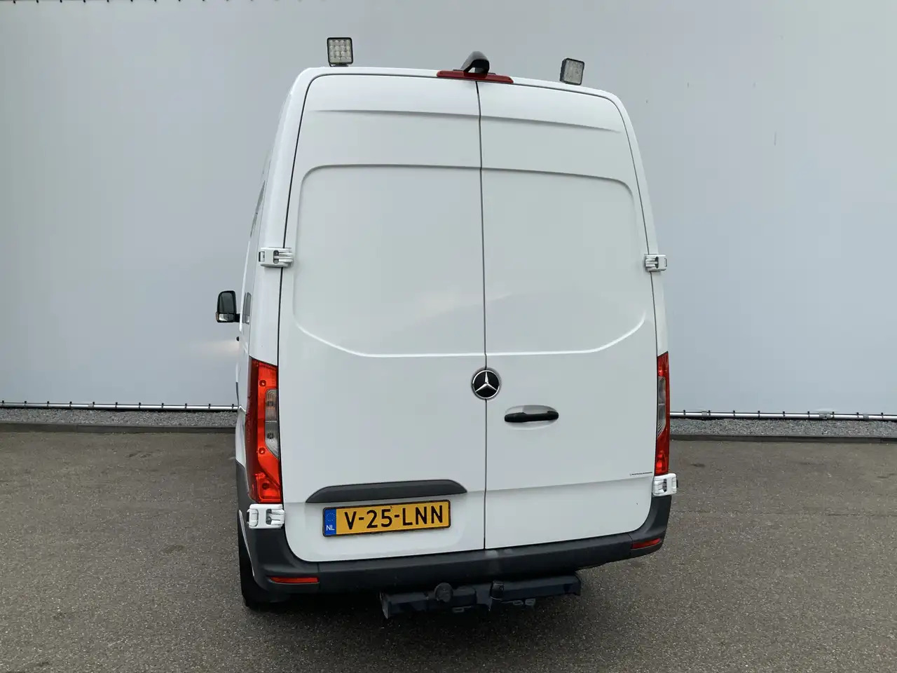 Mercedes-Benz Sprinter 316 2.2 CDI L2H2 Airco Cruise Camera Navi Trekhaak - Panel van: picture 2 Mercedes-Benz Sprinter 316 2.2 CDI L2H2 Airco Cruise Camera Navi Trekhaak - Panel van: picture 2