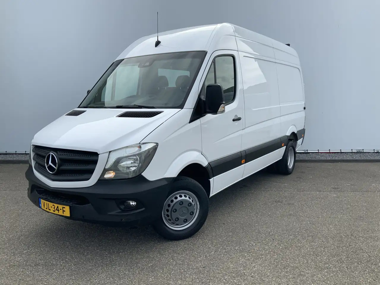 Mercedes-Benz Sprinter 516 2.2 CDI 366 L2H2 Camera Trekhaak 3500 kg Dub L - Panel van: picture 1 Mercedes-Benz Sprinter 516 2.2 CDI 366 L2H2 Camera Trekhaak 3500 kg Dub L - Panel van: picture 1
