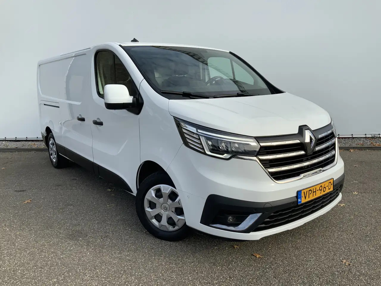 Leasing of Renault Trafic 2.0 dCi 130 T30 L2H1 Work Edition Airco Cruise Nav Renault Trafic 2.0 dCi 130 T30 L2H1 Work Edition Airco Cruise Nav: picture 15