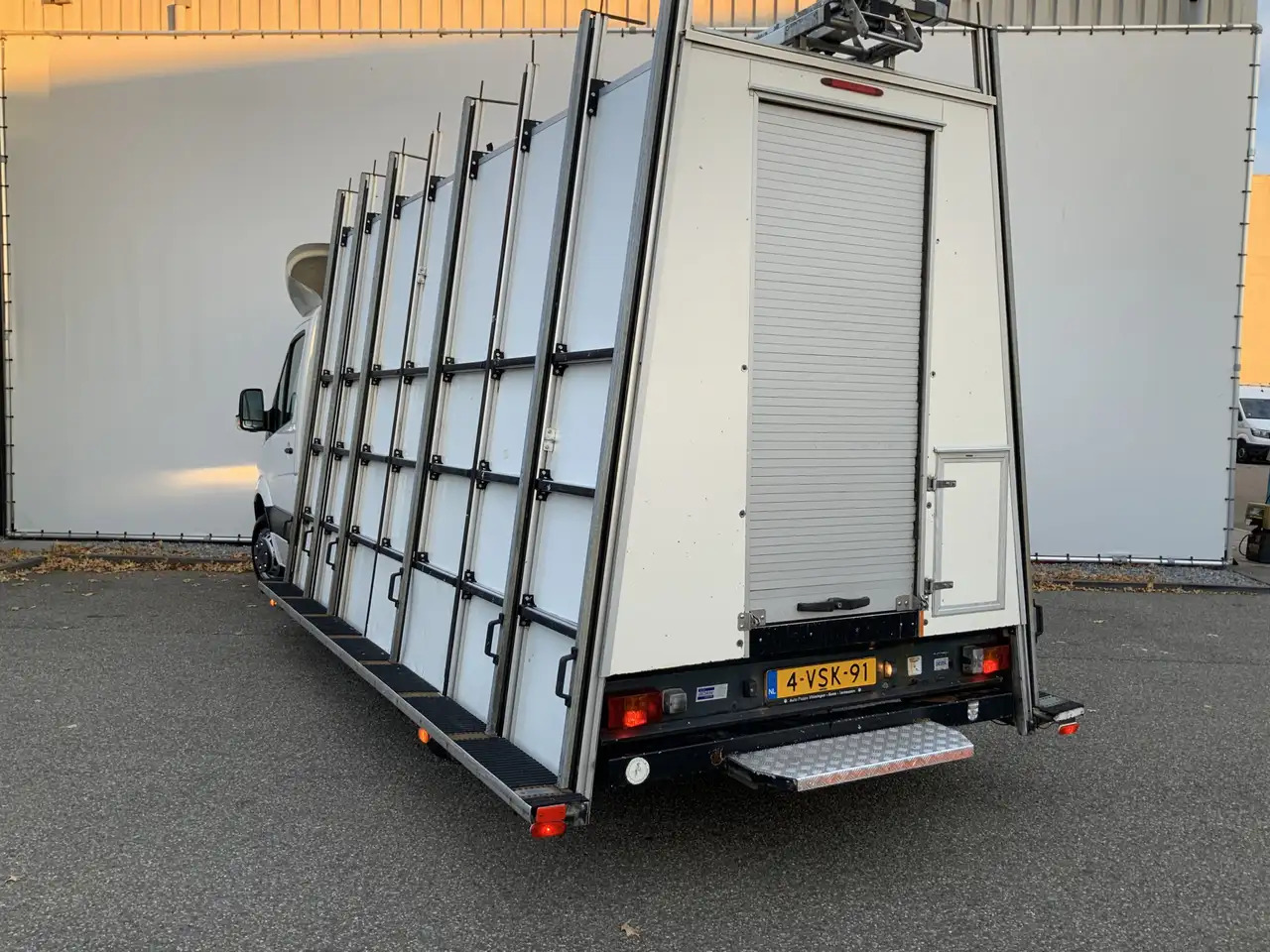 Volkswagen Crafter 35 2.0 TDI L3H1 Glasresteel Airco Cruise 3 Zits UI - Box van, Municipal/ Special vehicle: picture 2 Volkswagen Crafter 35 2.0 TDI L3H1 Glasresteel Airco Cruise 3 Zits UI - Box van, Municipal/ Special vehicle: picture 2