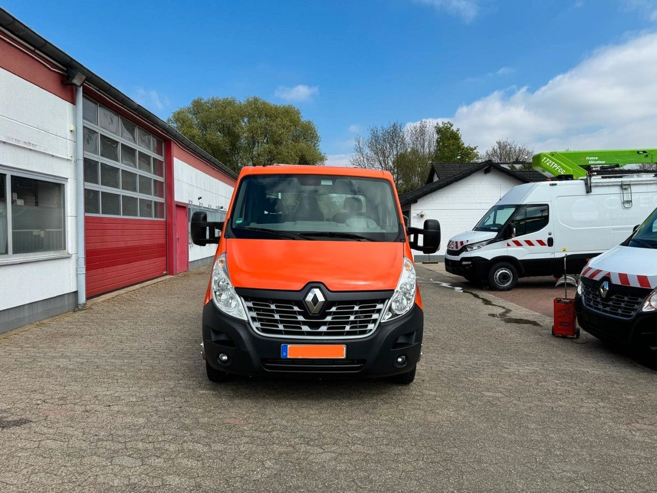 Renault Master Autotransporter - Autotransporter truck: picture 2 Renault Master Autotransporter - Autotransporter truck: picture 2