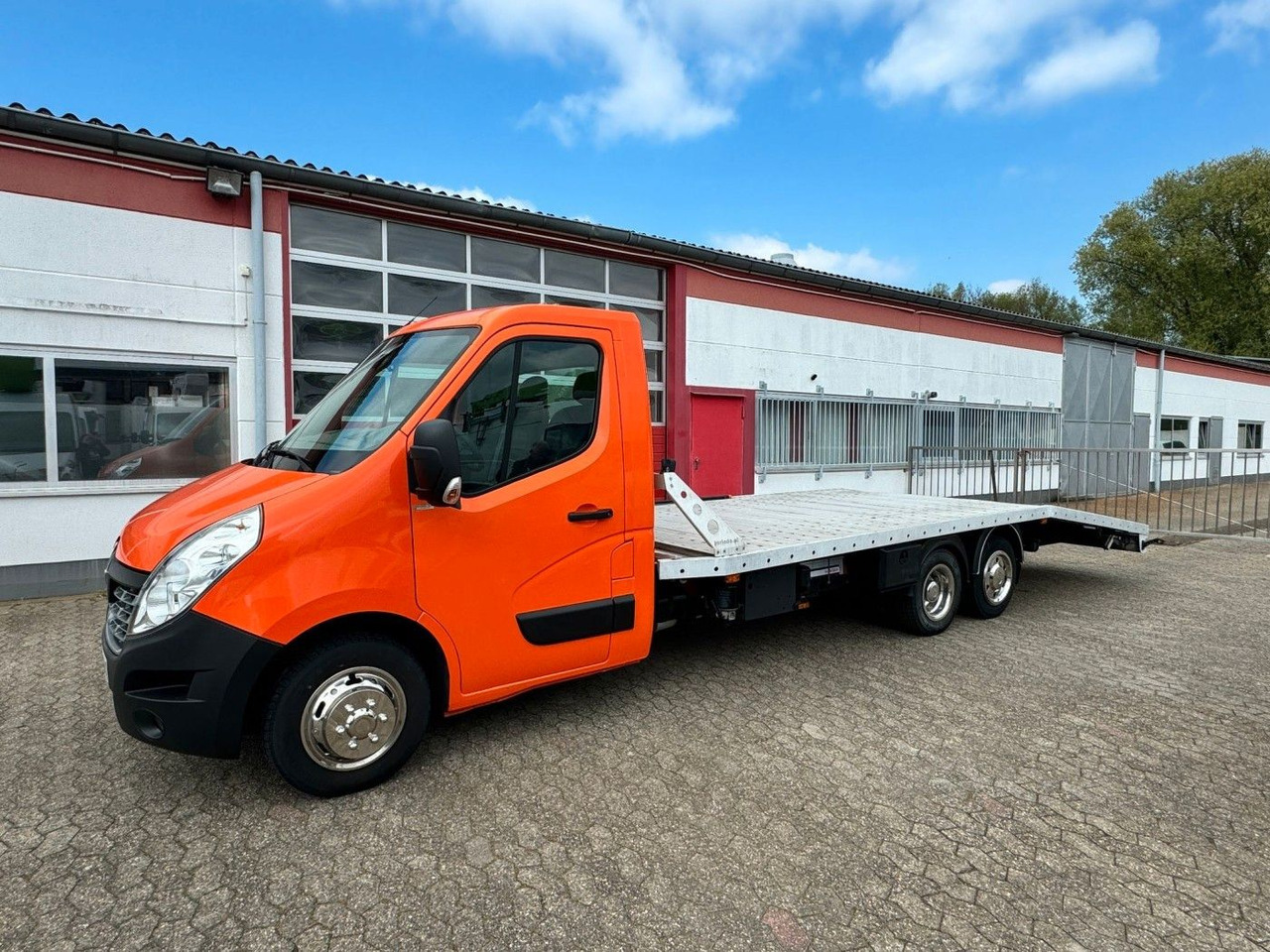 Renault Master Autotransporter - Autotransporter truck: picture 1 Renault Master Autotransporter - Autotransporter truck: picture 1