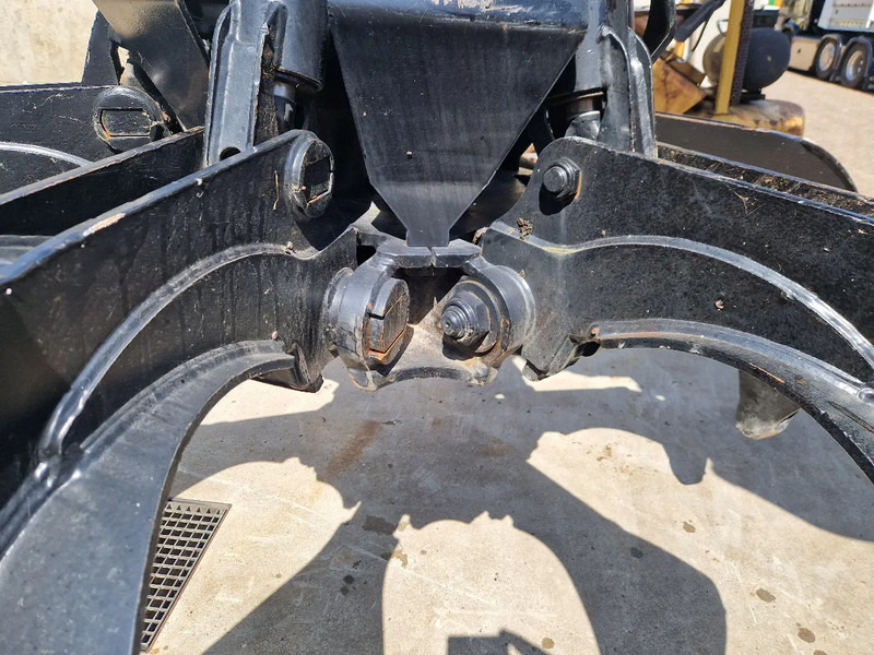 Rozzi 6-schalen roterend en knijpend - Grapple: picture 3 Rozzi 6-schalen roterend en knijpend - Grapple: picture 3