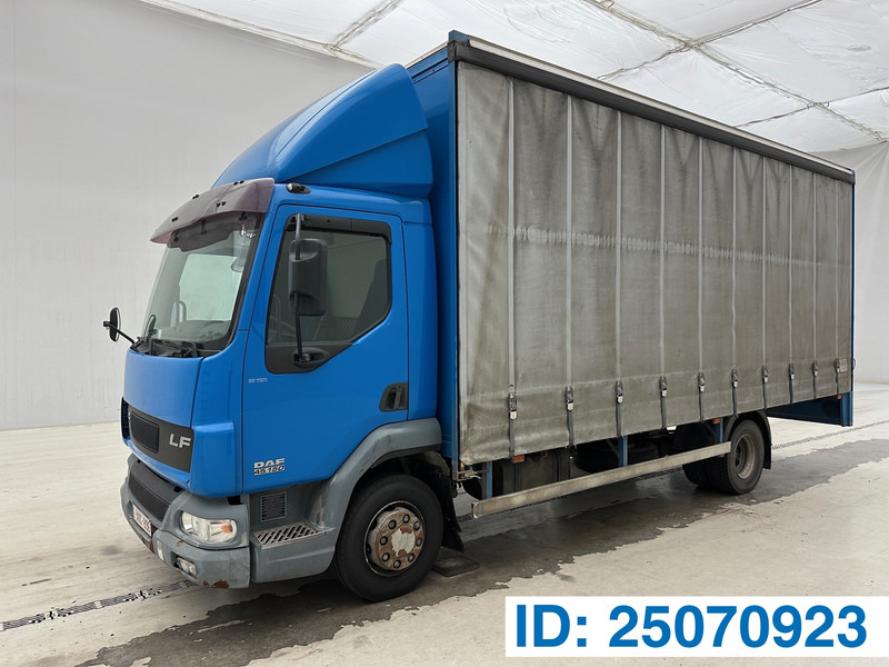 DAF LF45.150 - Curtainsider truck: picture 1 DAF LF45.150 - Curtainsider truck: picture 1