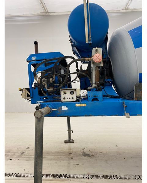 Concrete mixer semi-trailer De Buf Mixer 10 m³: picture 12