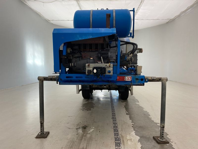 De Buf Mixer 10 m³* - Concrete mixer semi-trailer: picture 2 De Buf Mixer 10 m³* - Concrete mixer semi-trailer: picture 2