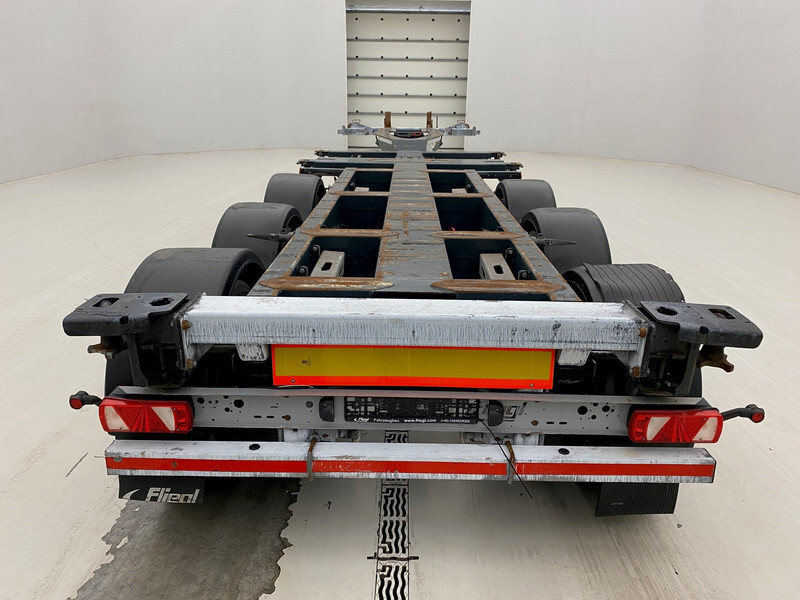 Fliegl Polyvalent skelet 2 x 20-30-40-45 ft - Container transporter/ Swap body semi-trailer: picture 5 Fliegl Polyvalent skelet 2 x 20-30-40-45 ft - Container transporter/ Swap body semi-trailer: picture 5
