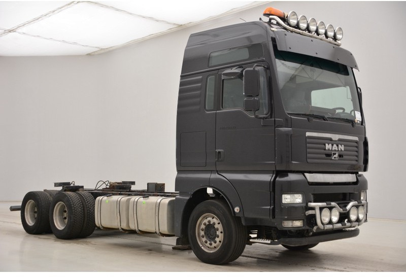 MAN TGA 28.530 - 6x2 - Cab chassis truck: picture 3 MAN TGA 28.530 - 6x2 - Cab chassis truck: picture 3