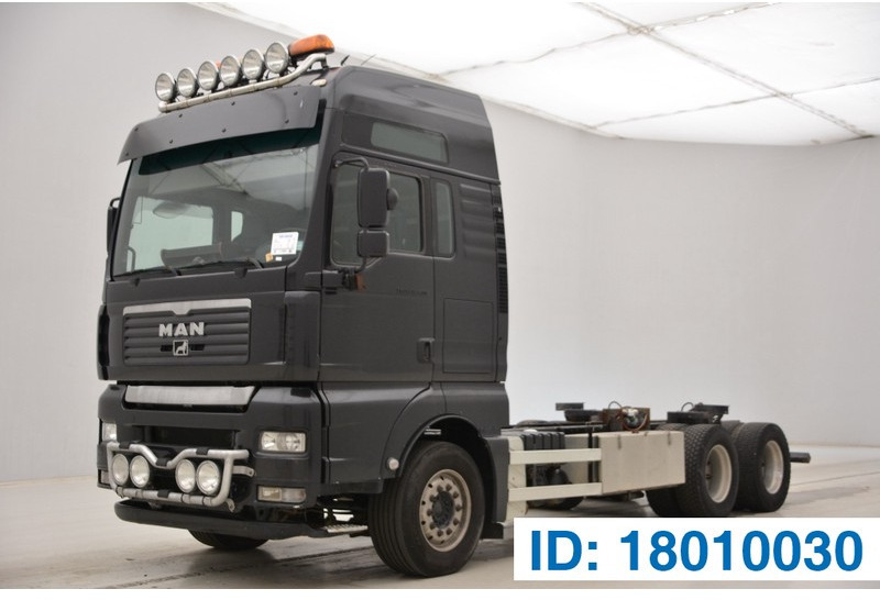 MAN TGA 28.530 - 6x2 - Cab chassis truck: picture 1 MAN TGA 28.530 - 6x2 - Cab chassis truck: picture 1