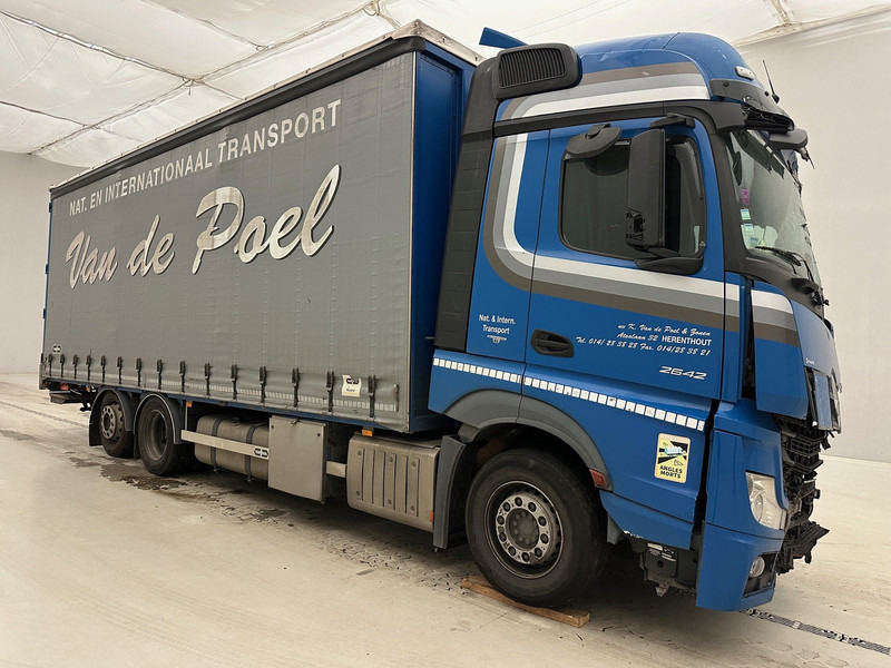 Mercedes-Benz Actros 2642 - 6x2 - Curtainsider truck: picture 3 Mercedes-Benz Actros 2642 - 6x2 - Curtainsider truck: picture 3
