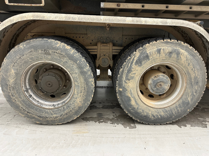 Tipper Mercedes-Benz Actros 3236 - 8x4: picture 10