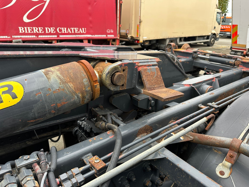 Hook lift truck, Crane truck Mercedes-Benz Axor 1824: picture 13