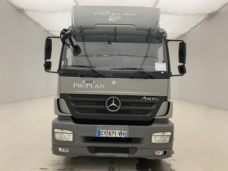 Mercedes-Benz Axor 1833 - Box truck: picture 2 Mercedes-Benz Axor 1833 - Box truck: picture 2