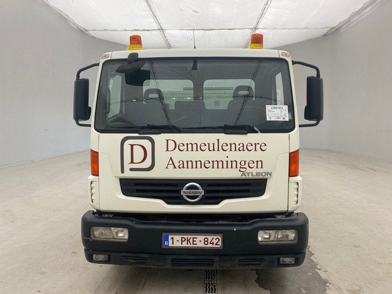 Nissan Atleon 120.25 - Tipper: picture 2 Nissan Atleon 120.25 - Tipper: picture 2