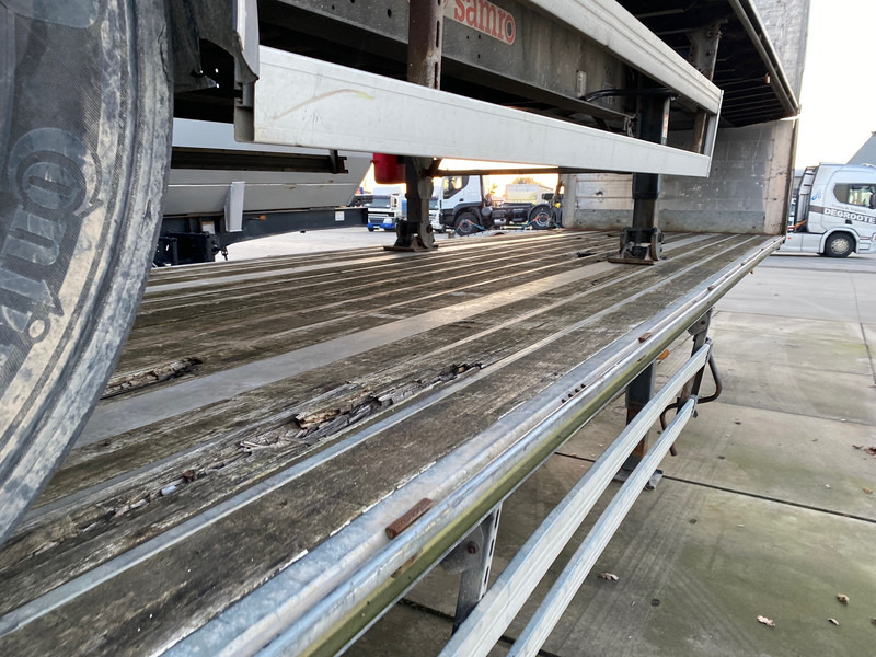 Samro Plateau - Dropside/ Flatbed semi-trailer: picture 5 Samro Plateau - Dropside/ Flatbed semi-trailer: picture 5