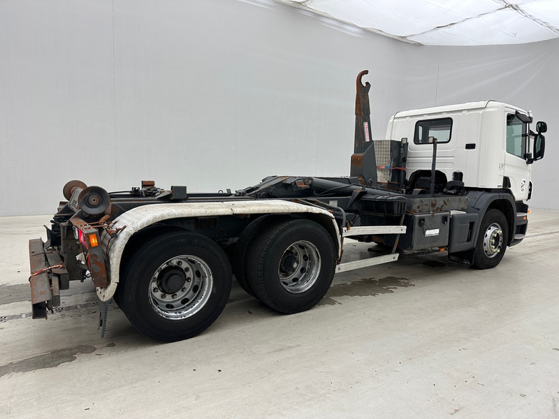 Scania P420 - 6x2 - Hook lift truck: picture 4 Scania P420 - 6x2 - Hook lift truck: picture 4