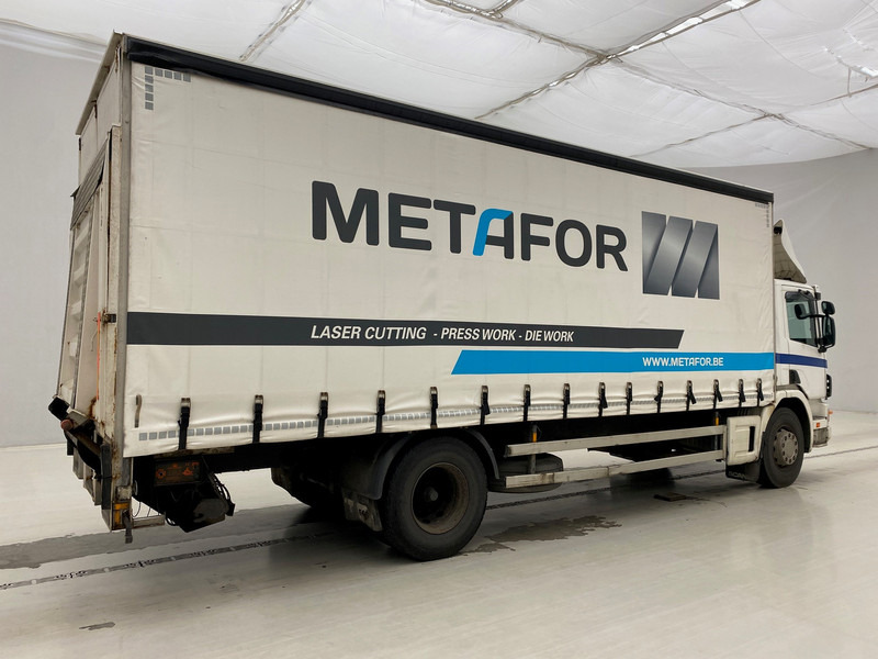 Scania P94.220* - Curtainsider truck: picture 4 Scania P94.220* - Curtainsider truck: picture 4