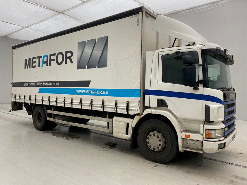Scania P94.220* - Curtainsider truck: picture 3 Scania P94.220* - Curtainsider truck: picture 3