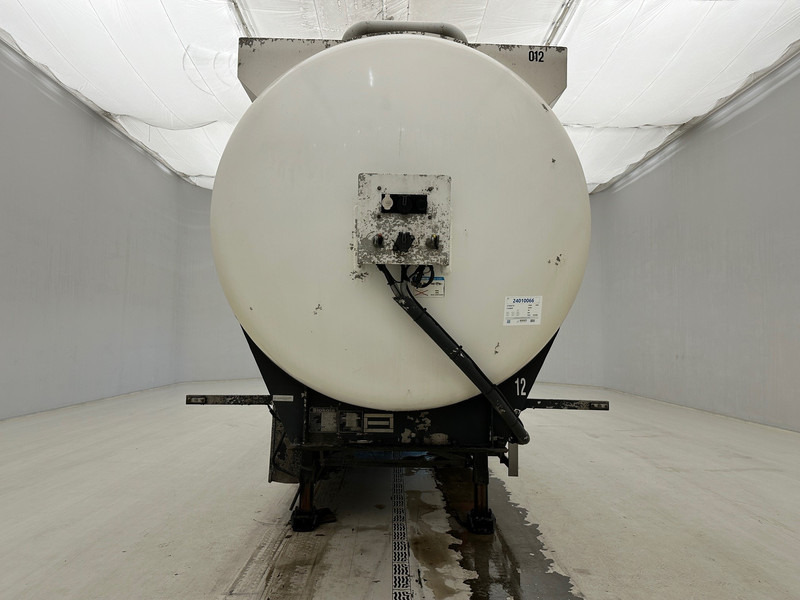 Stokota Tank 39000 L - Tank semi-trailer: picture 2 Stokota Tank 39000 L - Tank semi-trailer: picture 2