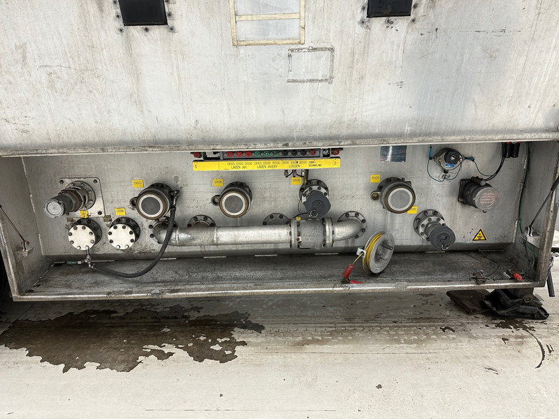 Stokota Tank 39000 L - Tank semi-trailer: picture 4 Stokota Tank 39000 L - Tank semi-trailer: picture 4