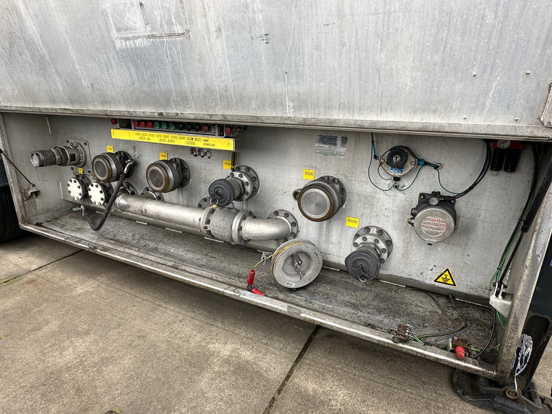 Stokota Tank 39000 L - Tank semi-trailer: picture 5 Stokota Tank 39000 L - Tank semi-trailer: picture 5