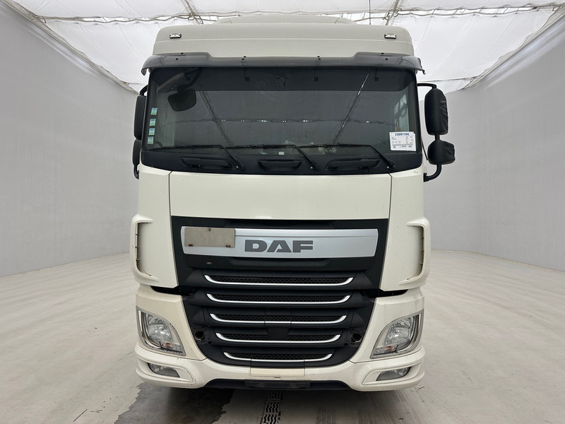 DAF XF 460 Space Cab - Tractor unit: picture 2 DAF XF 460 Space Cab - Tractor unit: picture 2