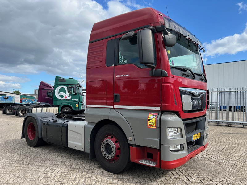 MAN TGX 18.440 - ADR - Tractor unit: picture 3 MAN TGX 18.440 - ADR - Tractor unit: picture 3