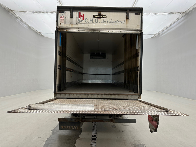 Refrigerator truck Volvo FL 220: picture 6
