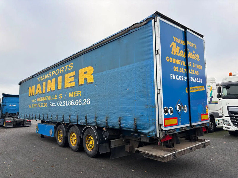 Lecitrailer 3 Axles Tail lift - Curtainsider semi-trailer: picture 3 Lecitrailer 3 Axles Tail lift - Curtainsider semi-trailer: picture 3