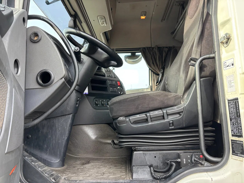 DAF XF 460 Spacecab Euro 6 - Tractor unit: picture 5 DAF XF 460 Spacecab Euro 6 - Tractor unit: picture 5