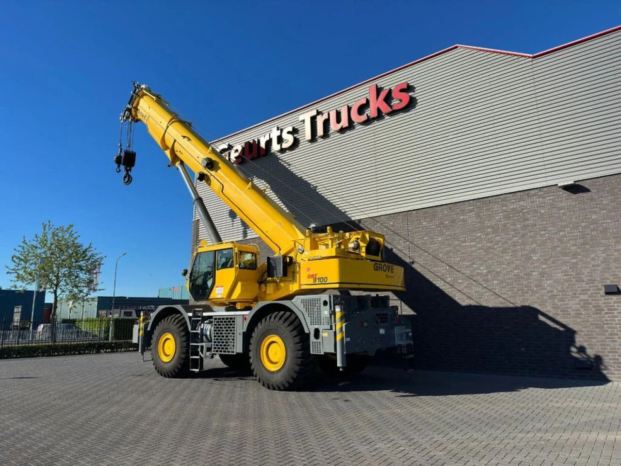 Grove GRT8100 ROUGH TERRAIN CRANE - Tower crane: picture 3 Grove GRT8100 ROUGH TERRAIN CRANE - Tower crane: picture 3