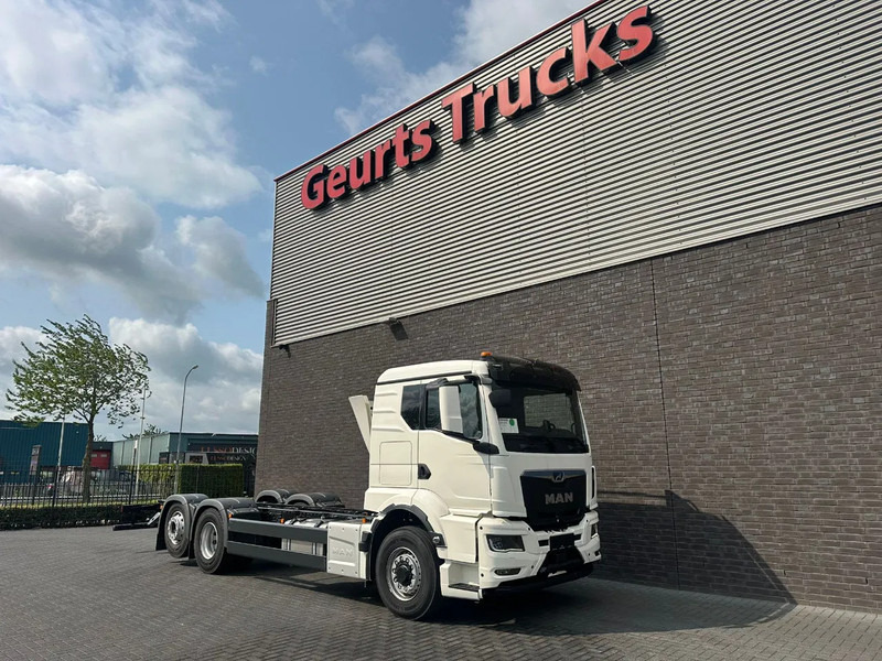 MAN TGS 26.520 6X2H-4 BL CH HYDRO DRIVE CHASSIS CABINE (NIEUW) - Cab chassis truck: picture 5 MAN TGS 26.520 6X2H-4 BL CH HYDRO DRIVE CHASSIS CABINE (NIEUW) - Cab chassis truck: picture 5