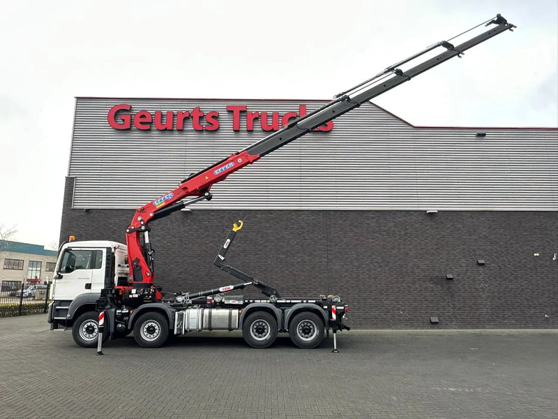 MAN TGS 35.460 8X4 BL+ HYVA 18.55.S HAAKARMSYSTEEM EFFER 395-5 KRAAN/KRAN/CRANE/GRUA - Hook lift truck, Crane truck: picture 4 MAN TGS 35.460 8X4 BL+ HYVA 18.55.S HAAKARMSYSTEEM EFFER 395-5 KRAAN/KRAN/CRANE/GRUA - Hook lift truck, Crane truck: picture 4