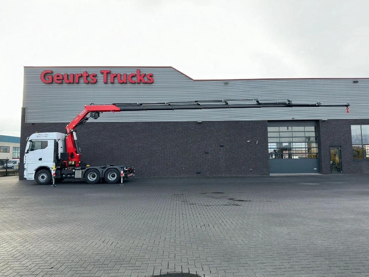 MAN TGX 33.520 6X4 TREKKER-BAKWAGEN COMBI + FASSI F4 - Crane truck: picture 1 MAN TGX 33.520 6X4 TREKKER-BAKWAGEN COMBI + FASSI F4 - Crane truck: picture 1